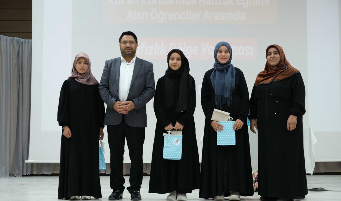 Kız öğrenciler kategorisinde Erzincan, Elazığ, Kars, Erzurum, Bitlis, Bayburt illerinden