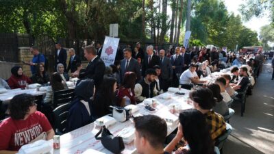 Erzincan Binali Yıldırım Üniversitesi’nde okumak için Erzincan’a gelen üniversite öğrencilerine