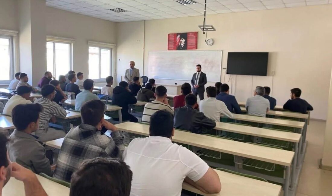 Gökhan Badem, “İlahiyat Akademi” programının tanıtımı kapsamında Erzincan Binali Yıldırım