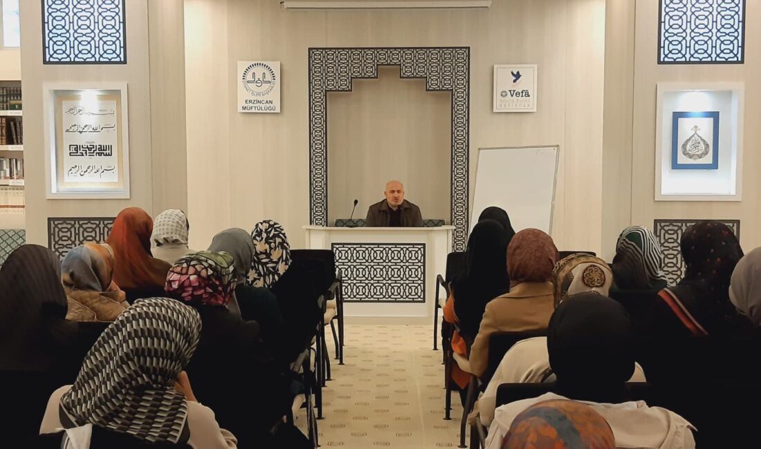 Gençlik Hizmetleri Eğitim Semineri Gerçekleştirildi Erzincan’da 'Gençlik Hizmetleri Eğitim Semineri' Gerçekleştirildi