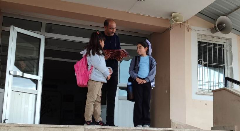 Kavakyolu Şehit Nazmi Ermurat İlkokulu'nda değerler eğitimi çerçevesinde sosyal deney