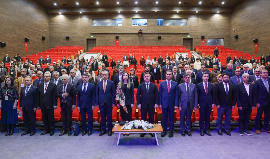 Kureyşan Ocağı ve Âşık Davut Sularî Sempozyumu Erzincan’da Kureyşan Ocağı ve Âşık Davut Sularî Sempozyumu düzenlendi