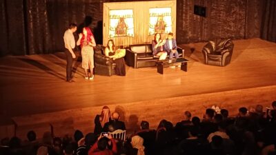 Tiyatro Anka'nın merakla beklenen oyunu "İçinizden Birileri", 13 Kasım Perşembe