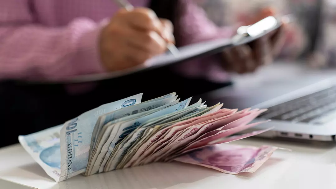 Aylık 7 bin TL taksitle 100 bin TL: Halkbank paketi