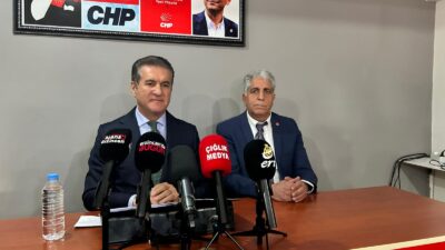 CHP Erzincan Milletvekili Mustafa Sarıgül, CHP Erzincan İl Başkanlığı’nda düzenlediği