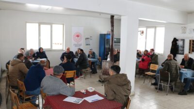 Erzincan Tarım ve Orman İl Müdürlüğü ekipleri, Günbağı Köyü’nde çiftçilerle