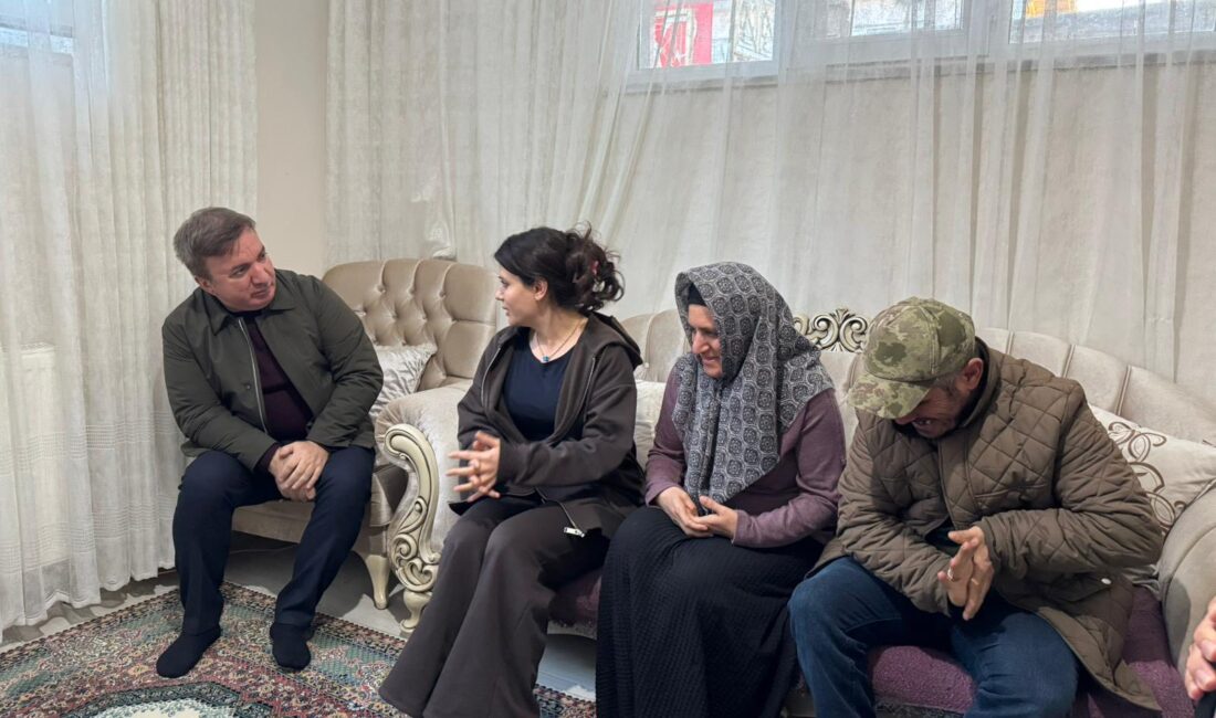 Erzincan’da Fedakârlık Umuda Dönüştü Erzincan’da 28 yaşındaki Çilem Sağlam’ın özel gereksinimli iki kardeşi için