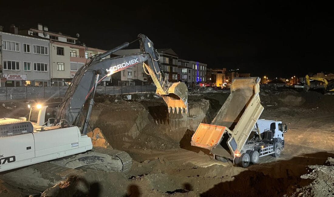 Erzincan Merkez Çarşısı Kentsel Dönüşüm Projesi kapsamında 1’nci etapta yıkım