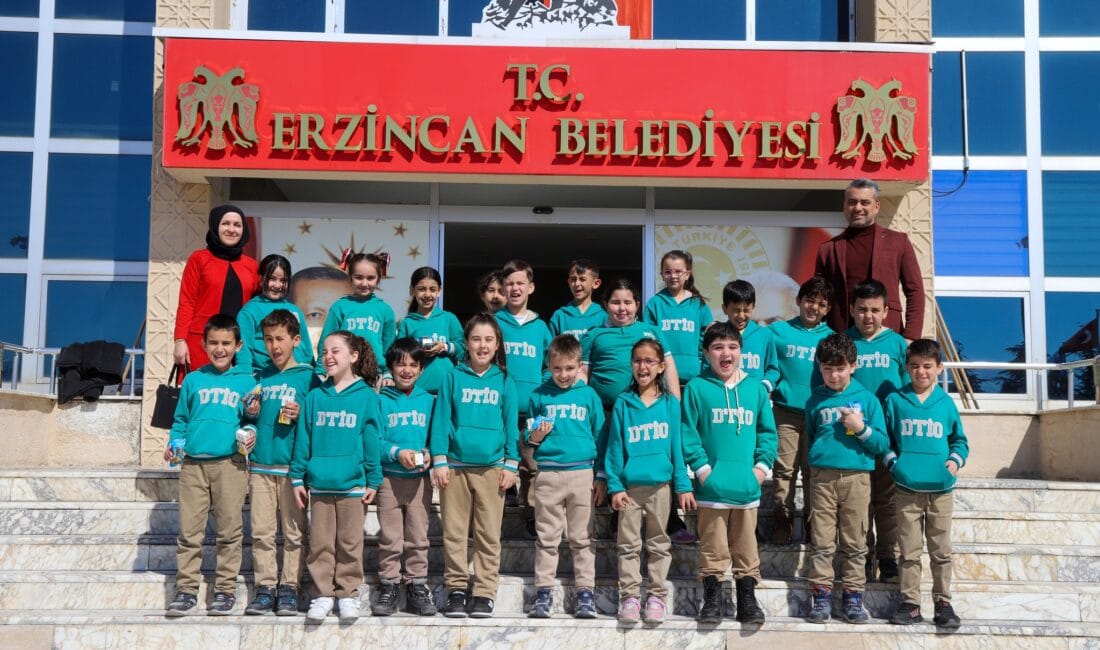 Erzincan Belediyesi, Demirkent TOKİ İlkokulu öğrencilerini ağırladı. Demirkent TOKİ İlkokulu