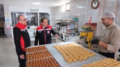 Erzincan’da bayram öncesi gıda güvenliği için denetimler sıklaştırıldı. Ekipler, kent