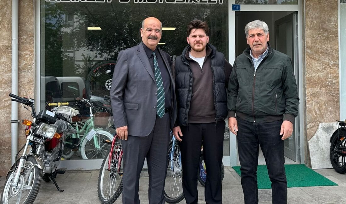 Erzincan’da esnafın yaşadığı sorunlara dikkat çeken ve değişim mesajı veren