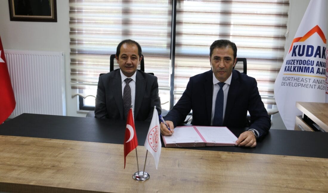 Erzincan'ın önemli tarımsal ürünleri arasında yer alan Dermason kuru fasulyesinin