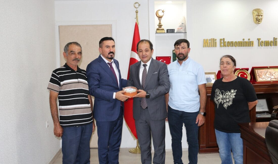 Erzincan’da Manda Yetiştiricileri Birlik Kuruyor Erzincan'da uzun yıllardır sürdürülen manda yetiştiriciliğinin daha güçlü bir yapıya