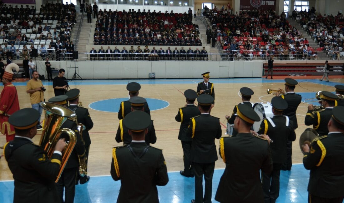 30 Ağustos Erzincan’da Coşkuyla Kutlandı 30 Ağustos Zafer Bayramı’nın 104. yıl dönümü, Erzincan’da düzenlenen tören