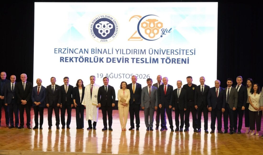 Rektörlükte Devir Teslim Yapıldı Erzincan Binali Yıldırım Üniversitesi’nde rektörlük görevinde devir teslim töreni gerçekleştirildi.