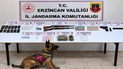 Erzincan İl Jandarma Komutanlığı ekipleri, sokak satıcıları ve uyuşturucu madde