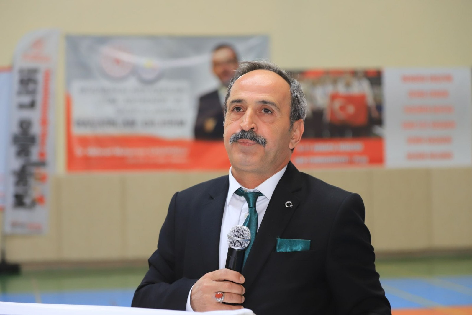 Erzincan Amatör Spor Kulüpleri Federasyonu (ASKF) Başkanı Emin Turan, Ekim